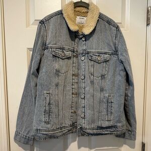 Old Navy Fleece-Lined Jean Jacket
